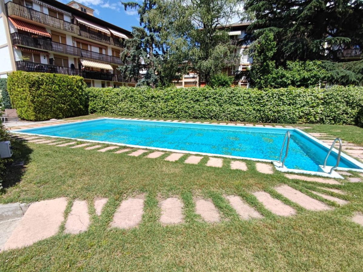 Corn Under: Eigentumswohnung Mit Aussenpool Мерано Екстериор снимка